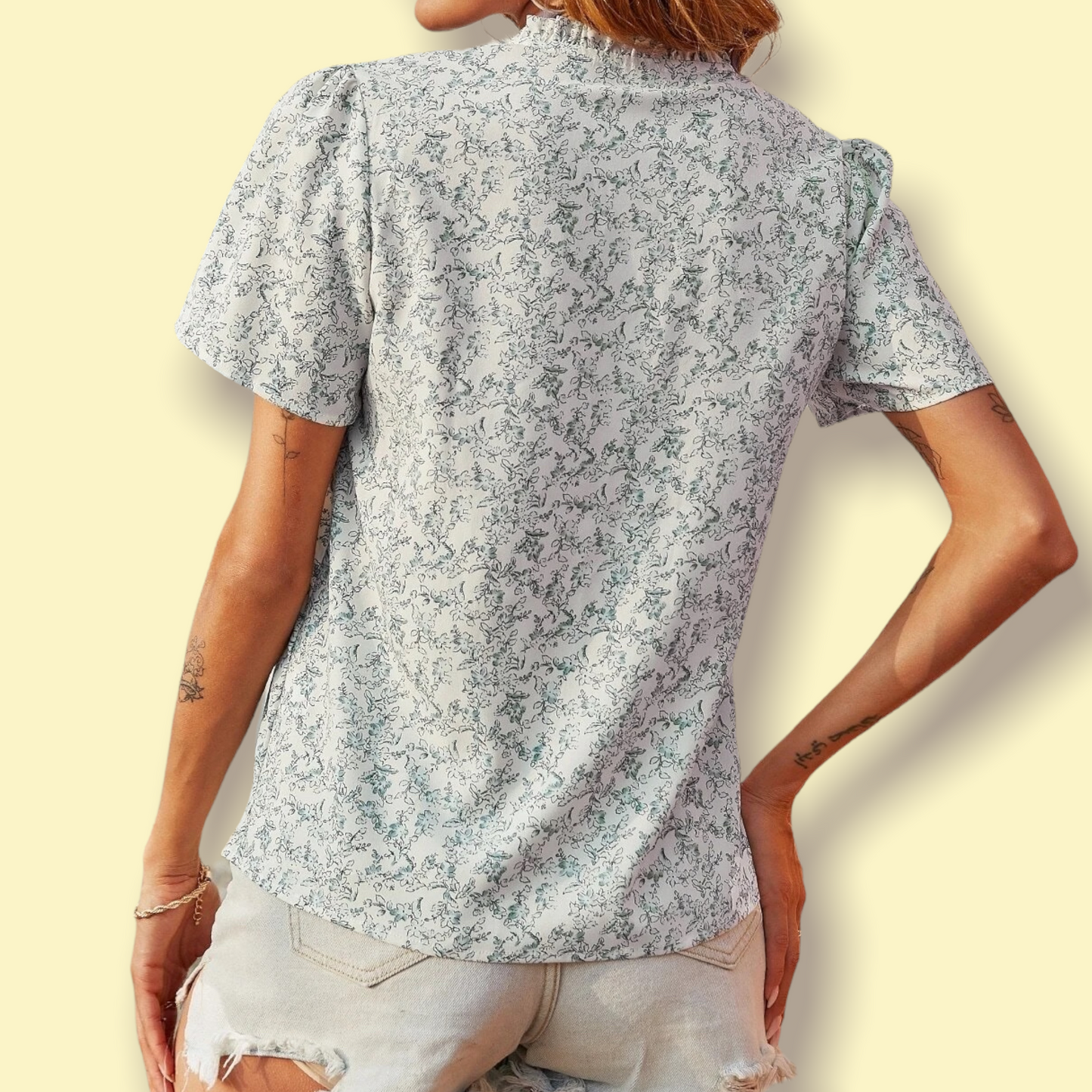 Blusa floral de cuello