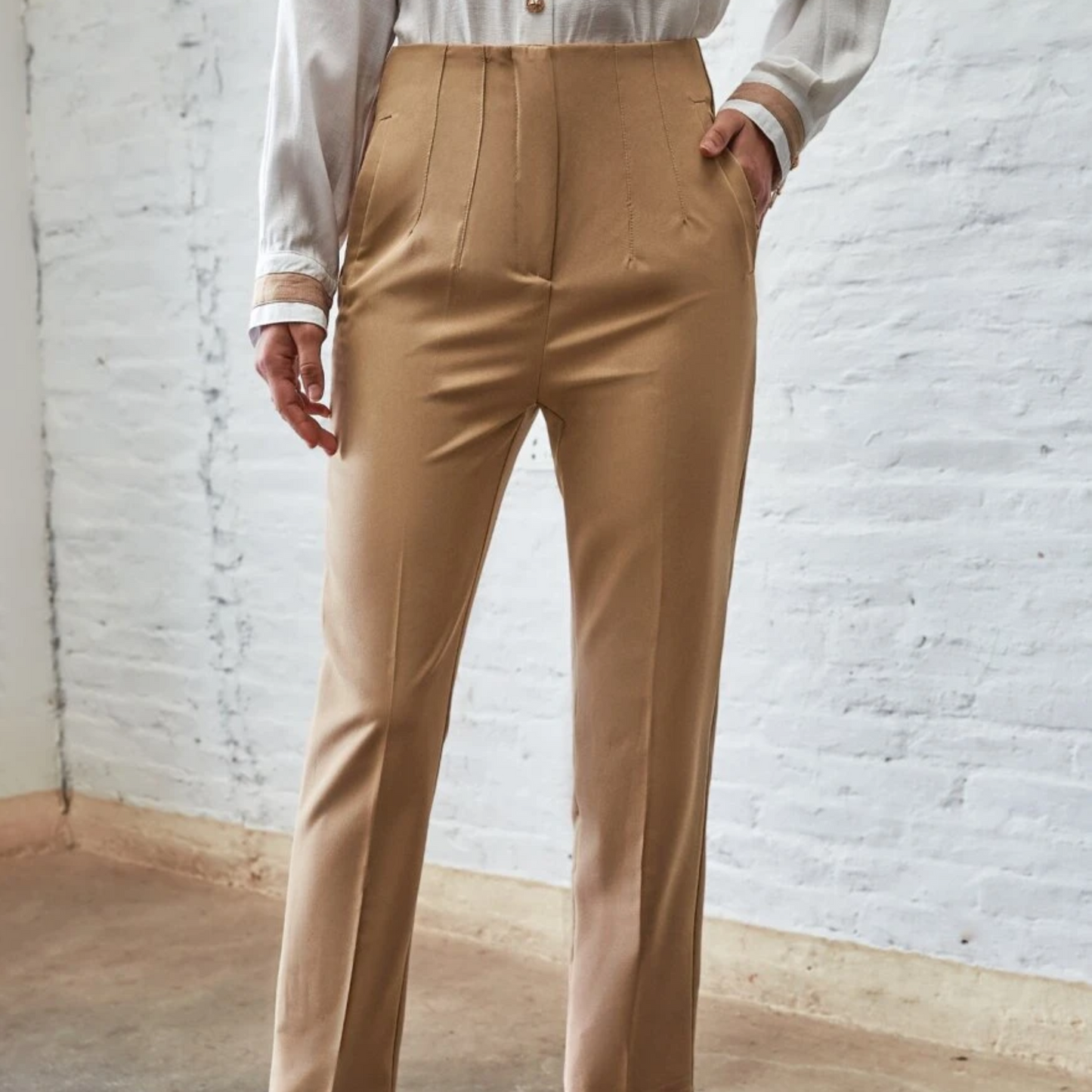 Pantalones con bolsillos, Beige